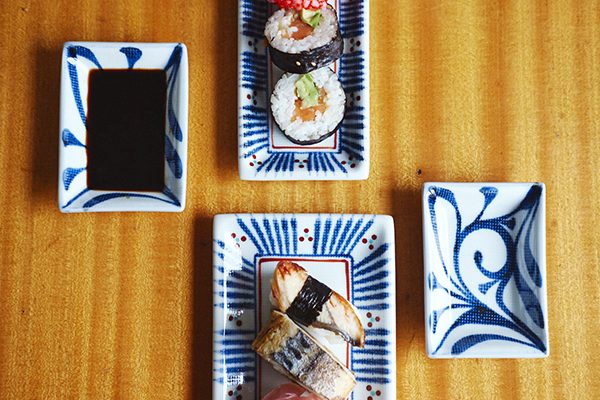 sushi set aus porzellan